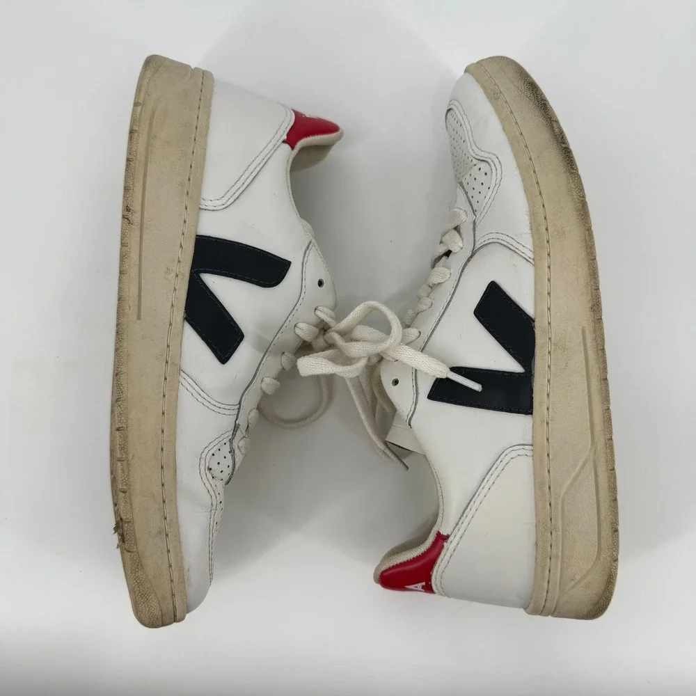 Veja V-10 Sneakers Womens 8 White Navy Red Good Leather Low‎ Top Trainers